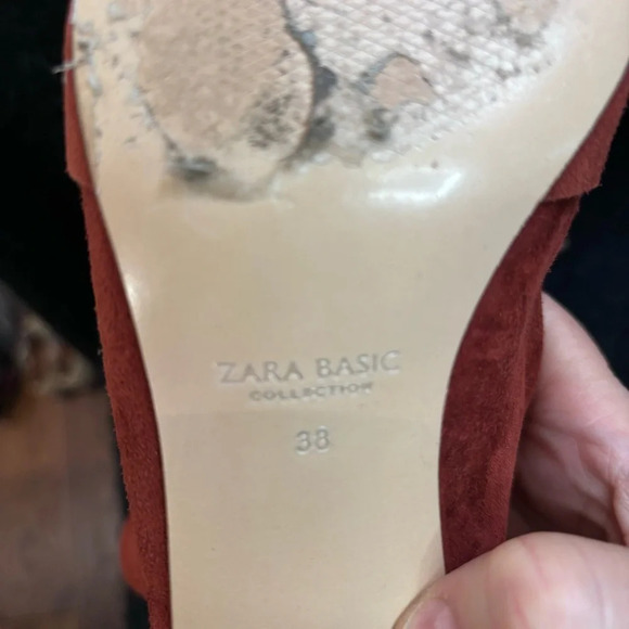 ZARA  Sz 38 Kitten Heel Pointy Toe Toe Cap Bow Suede Pull On Brick Red Booties - Picture 9 of 9